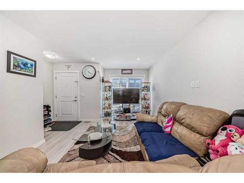 315-31 Red Embers Parade Ne, Calgary, AB - Indoor Photo Showing Living Room