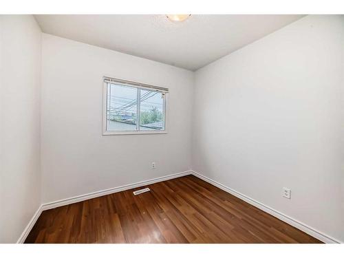 6303 Penbrooke Drive Se, Calgary, AB - Indoor Photo Showing Other Room