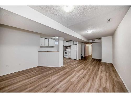 6303 Penbrooke Drive Se, Calgary, AB - Indoor Photo Showing Other Room