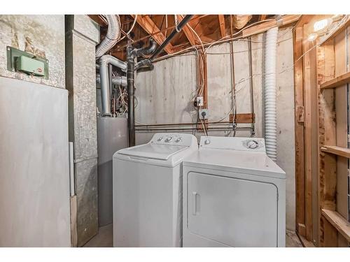 6303 Penbrooke Drive Se, Calgary, AB - Indoor Photo Showing Laundry Room