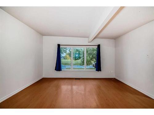 6303 Penbrooke Drive Se, Calgary, AB - Indoor Photo Showing Other Room