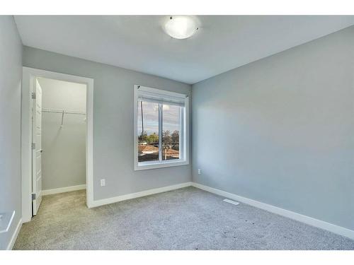 2034 38 Street Se, Calgary, AB - Indoor Photo Showing Other Room