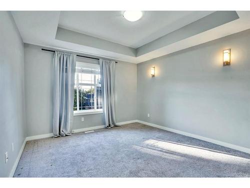 2034 38 Street Se, Calgary, AB - Indoor Photo Showing Other Room