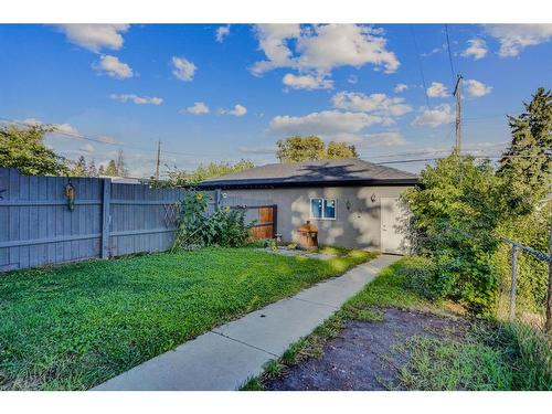 2034 38 Street Se, Calgary, AB - Outdoor