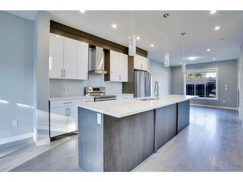 2034 38 Street Se, Calgary, AB - Indoor Photo Showing Kitchen With Upgraded Kitchen