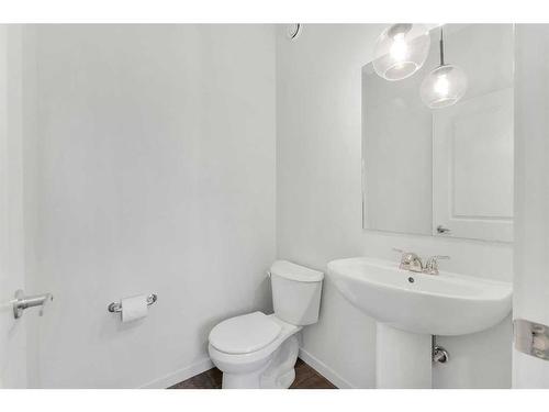 74 Sage Hill Lane Nw, Calgary, AB - Indoor Photo Showing Bathroom