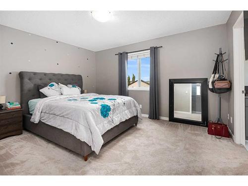 303 Sagewood Landing Sw, Airdrie, AB - Indoor Photo Showing Bedroom