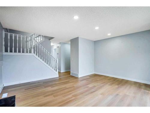 59 Whitehaven Road Ne, Calgary, AB - Indoor Photo Showing Other Room