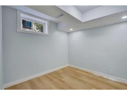 59 Whitehaven Road Ne, Calgary, AB - Indoor Photo Showing Other Room