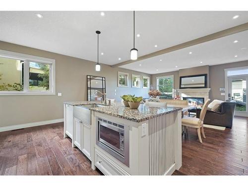 1404 21 Avenue Nw, Calgary, AB - Indoor Photo Showing Kitchen With Upgraded Kitchen