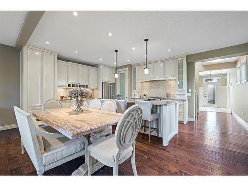 1404 21 Avenue Nw, Calgary, AB - Indoor Photo Showing Dining Room