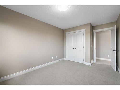 1404 21 Avenue Nw, Calgary, AB - Indoor Photo Showing Other Room