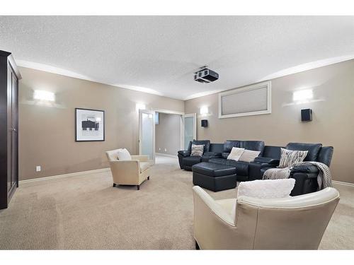 1404 21 Avenue Nw, Calgary, AB - Indoor Photo Showing Living Room