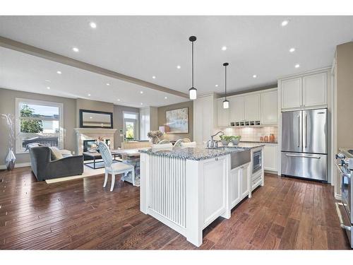 1404 21 Avenue Nw, Calgary, AB - Indoor Photo Showing Kitchen With Upgraded Kitchen