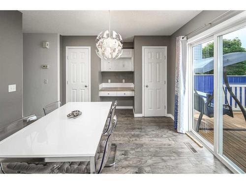 362 Copperfield Grove Se, Calgary, AB - Indoor Photo Showing Dining Room