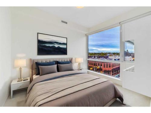 403-301 10 Street Nw, Calgary, AB - Indoor Photo Showing Bedroom