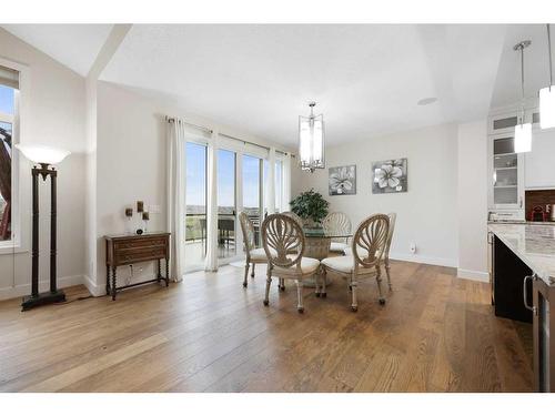 59 Evansridge View Nw, Calgary, AB - Indoor Photo Showing Dining Room