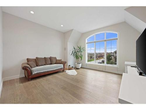 59 Evansridge View Nw, Calgary, AB - Indoor Photo Showing Living Room