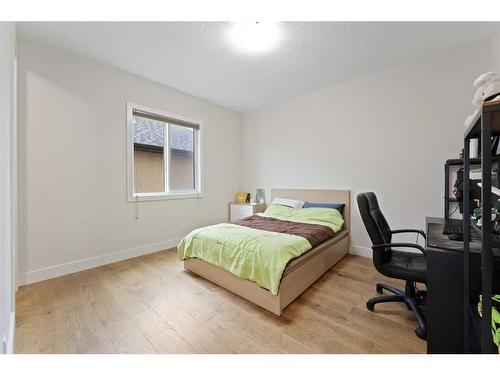 59 Evansridge View Nw, Calgary, AB - Indoor Photo Showing Bedroom