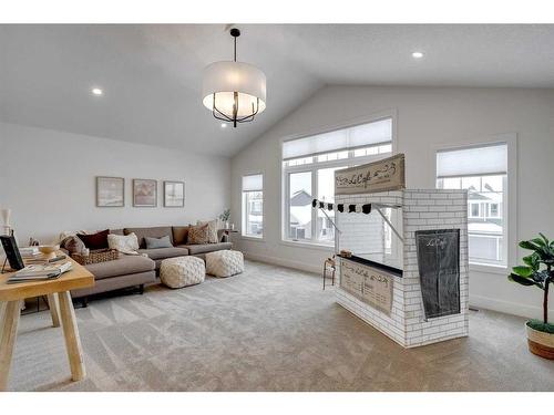 30 Fireside Point, Cochrane, AB - Indoor Photo Showing Bedroom