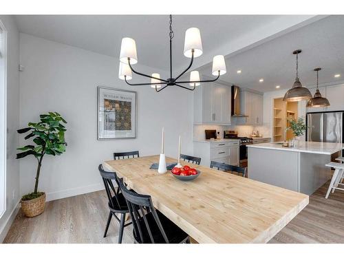 30 Fireside Point, Cochrane, AB - Indoor Photo Showing Dining Room