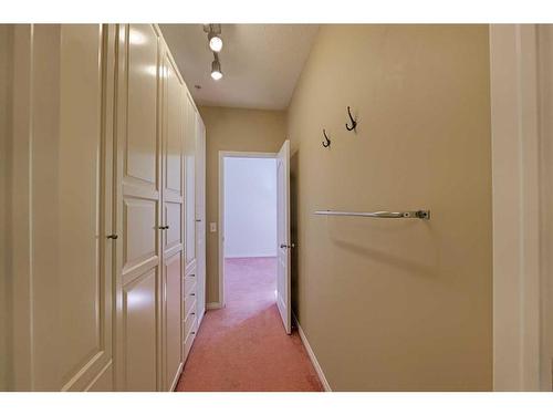 361-333 Riverfront Avenue Se, Calgary, AB - Indoor Photo Showing Other Room