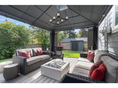 916 Kerfoot Crescent Sw, Calgary, AB - Outdoor With Deck Patio Veranda With Exterior