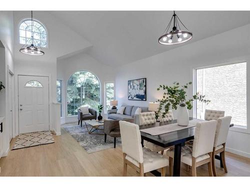 16 Hawktree Close Nw, Calgary, AB - Indoor Photo Showing Dining Room