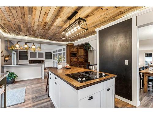 51 Stafford Street, Crossfield, AB - Indoor Photo Showing Kitchen