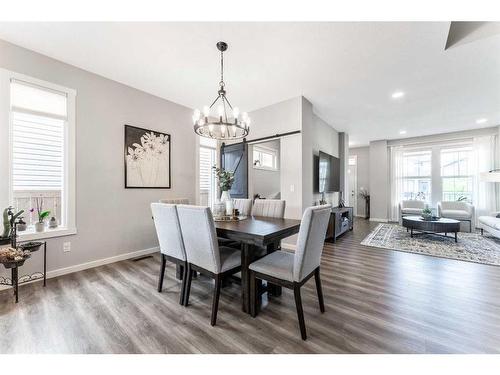 32 Legacy Glen Manor Se, Calgary, AB - Indoor Photo Showing Dining Room