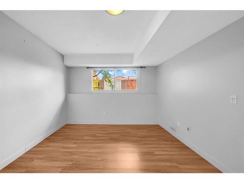 C-1407 44 Street Ne, Calgary, AB - Indoor Photo Showing Other Room