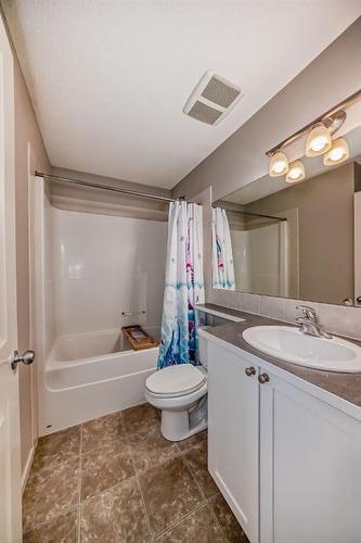 122 Silverado Range View Sw, Calgary, AB - Indoor Photo Showing Bathroom