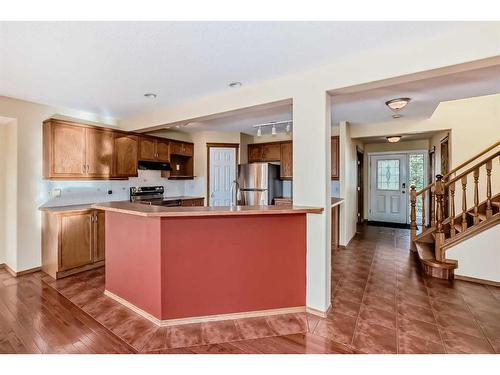 180 West Creek Drive, Chestermere, AB - Indoor Photo Showing Kitchen