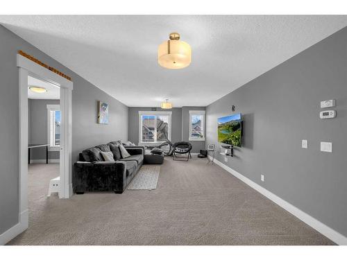 57 Rockcliff Heights Nw, Calgary, AB - Indoor