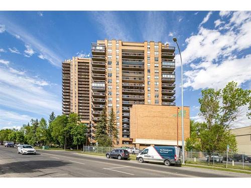 806-9800 Horton Road Sw, Calgary, AB - Outdoor With Facade