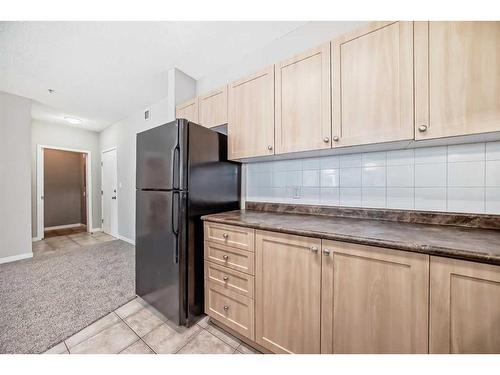 2114-333 Taravista Drive Ne, Calgary, AB - Indoor Photo Showing Kitchen