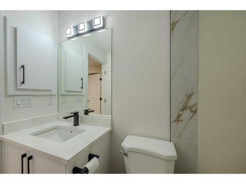 93 Coral Reef Crescent Ne, Calgary, AB - Indoor Photo Showing Bathroom