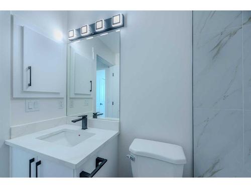 93 Coral Reef Crescent Ne, Calgary, AB - Indoor Photo Showing Bathroom