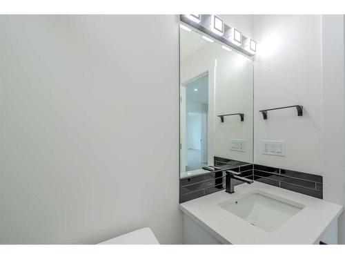 93 Coral Reef Crescent Ne, Calgary, AB - Indoor Photo Showing Bathroom