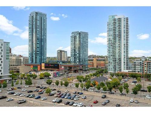 604-535 8 Avenue Se, Calgary, AB - Outdoor With Facade