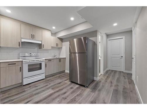 113 Redstone Park Ne, Calgary, AB - Indoor Photo Showing Kitchen