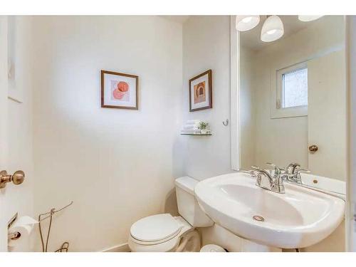 2715 63 Avenue Sw, Calgary, AB - Indoor Photo Showing Bathroom