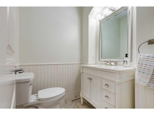 7 Tuscany Estates Close Nw, Calgary, AB - Indoor Photo Showing Bathroom