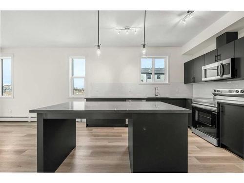 6301-15 Sage Meadows Landing Nw, Calgary, AB - Indoor Photo Showing Kitchen