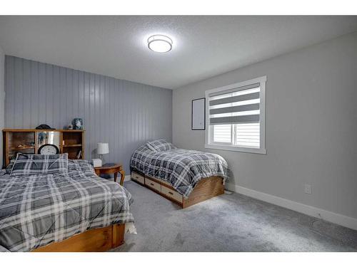 229 Walgrove Terrace Se, Calgary, AB - Indoor Photo Showing Bedroom