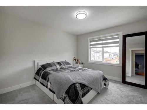 229 Walgrove Terrace Se, Calgary, AB - Indoor Photo Showing Bedroom