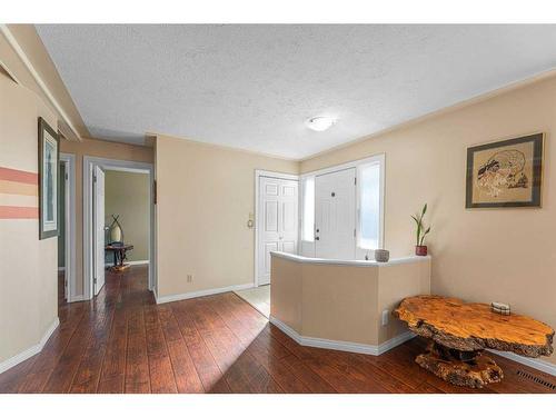 236 Huntwell Court Ne, Calgary, AB - Indoor