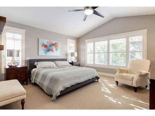 2031 Bowness Road Nw, Calgary, AB - Indoor Photo Showing Bedroom