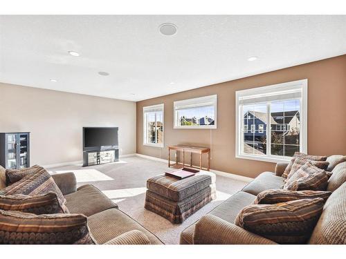 11 Silverado Skies Lane Sw, Calgary, AB - Indoor Photo Showing Living Room