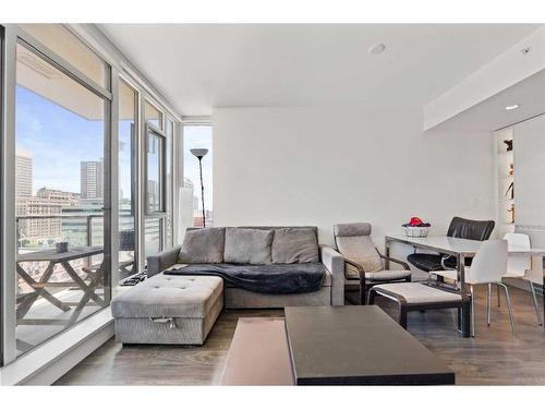 1203-310 12 Avenue Sw, Calgary, AB - Indoor Photo Showing Living Room